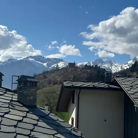 Relax In Montagna - In Val D'ayas Апартаменты *