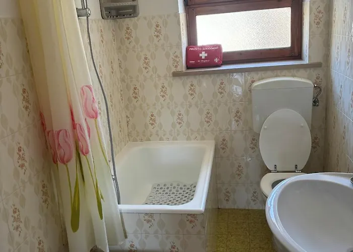 Relax In Montagna - In Val D'ayas Apartment *